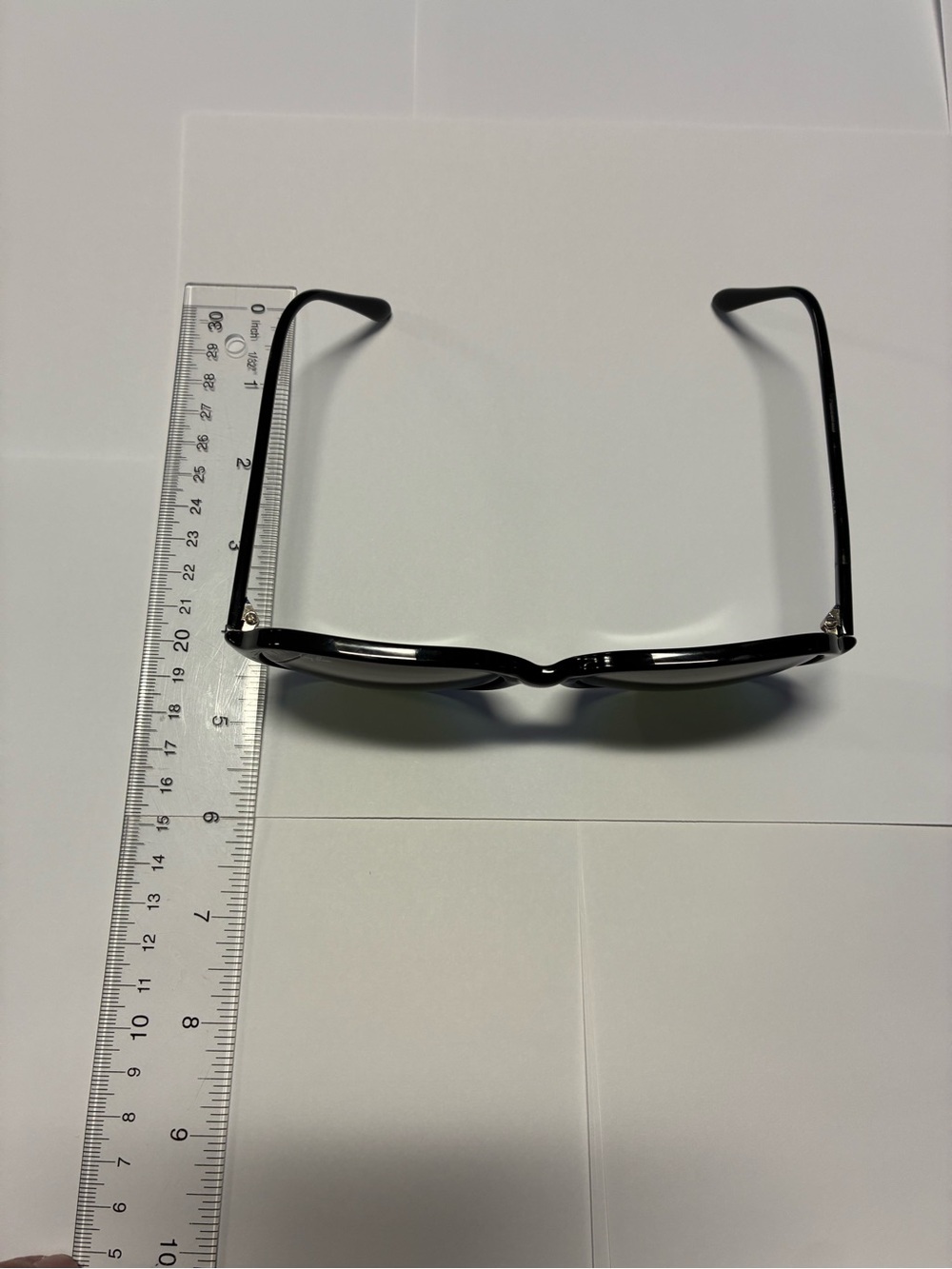 Ray-Ban Women's Black Frame with Dark Lenses Sunglasses made in France - Picture 11 of 12